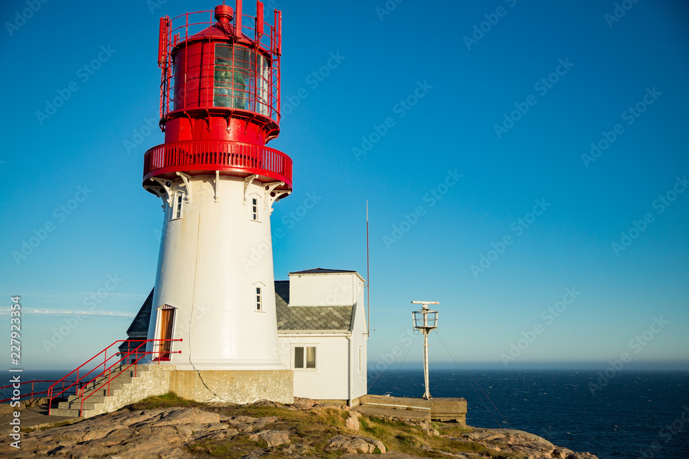 老灯塔Lindesnes fyr是一座位于大陆最南端的海岸灯塔