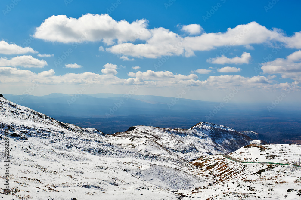 中国长白山的冬雪。