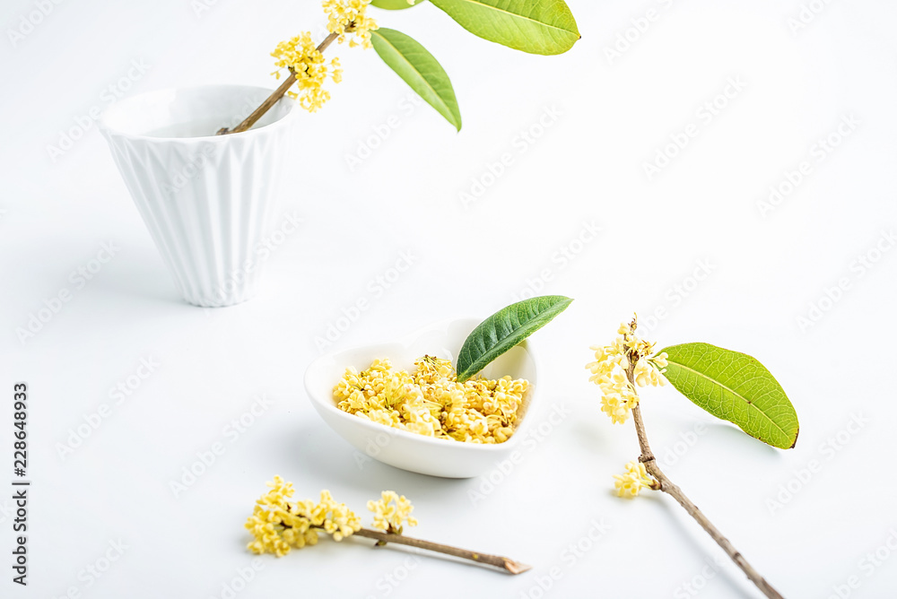 秋季鲜桂花茶