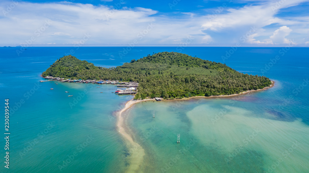 鸟瞰民宿Koh Pithak Island，Pithak，Langsuan，Chumphon，泰国。