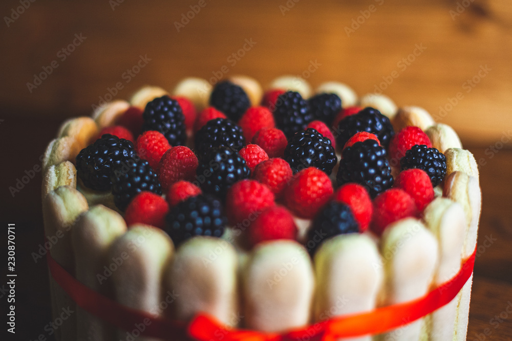 Berry cake