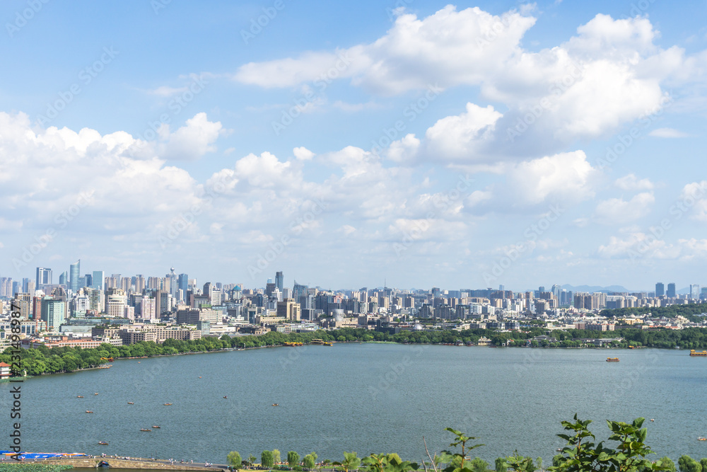 城市天际线全景