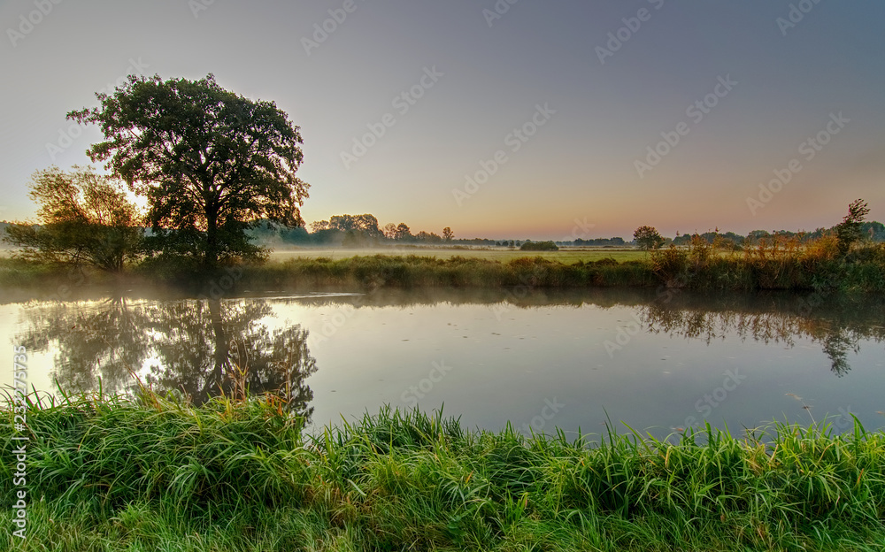 Sonnenaufgang an der Ilmenau