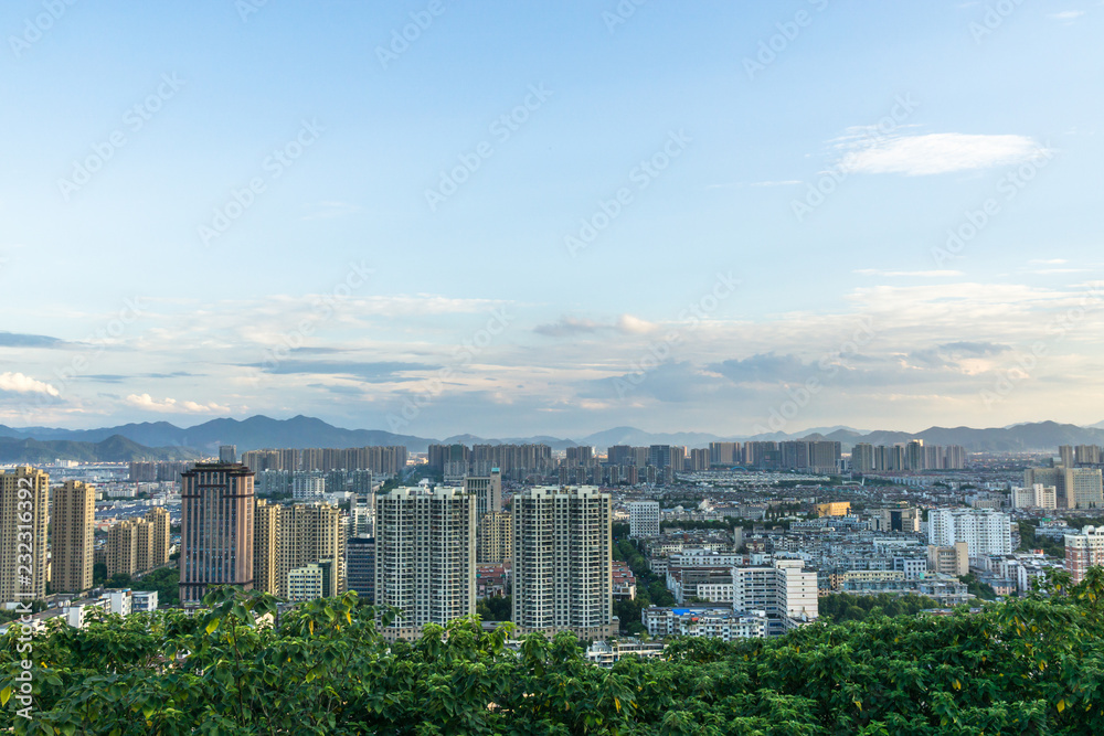 城市天际线全景