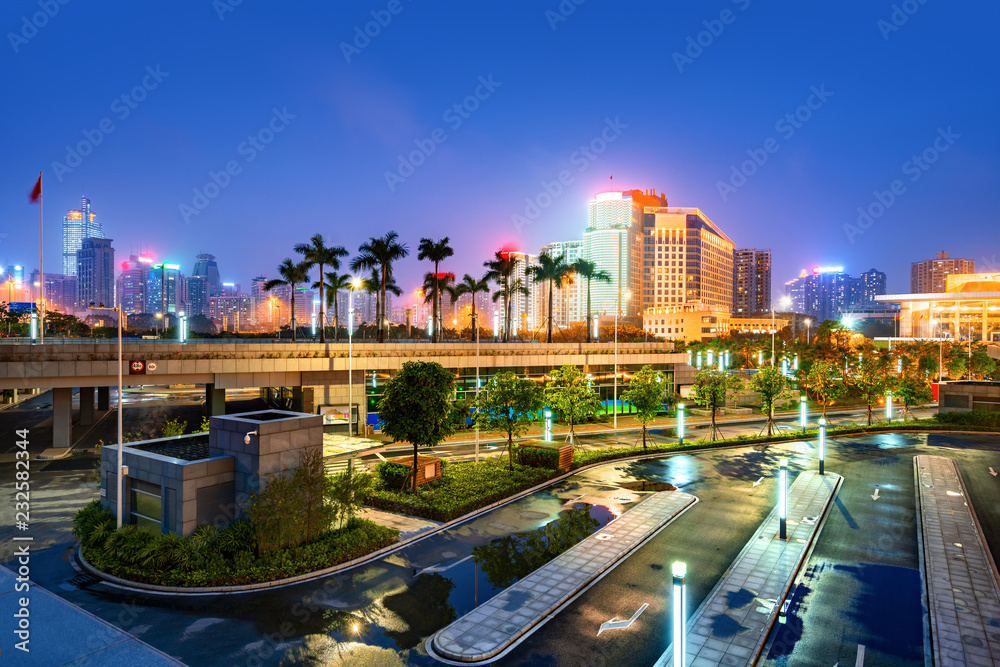 城市高层建筑夜景