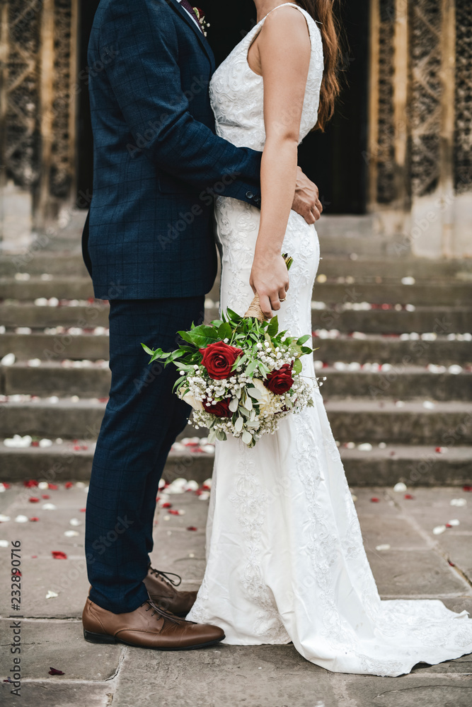 热恋中的新婚夫妇