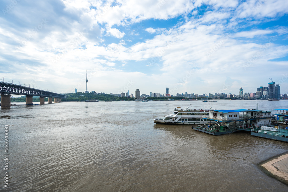 中国杭州城市天际线全景