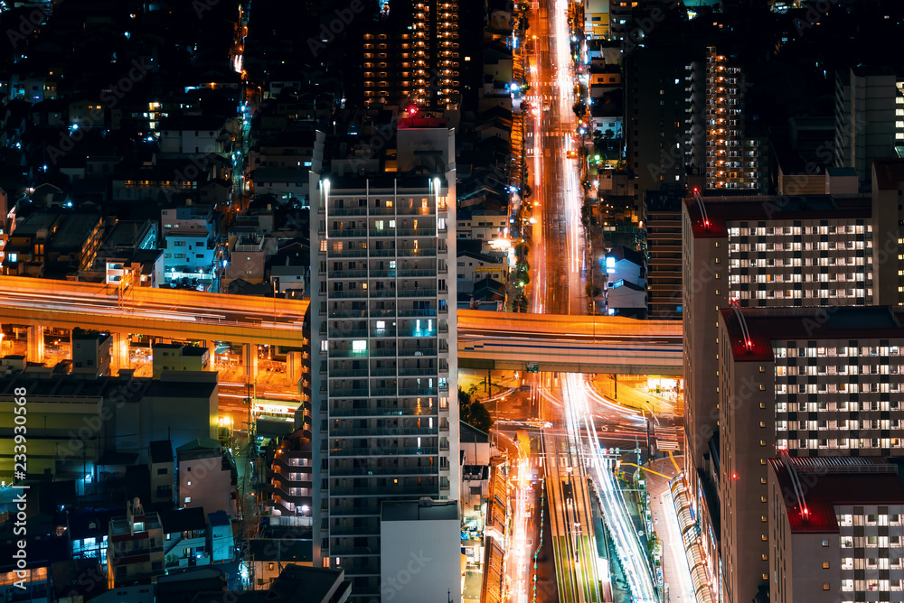 夜间大阪十字路口鸟瞰图