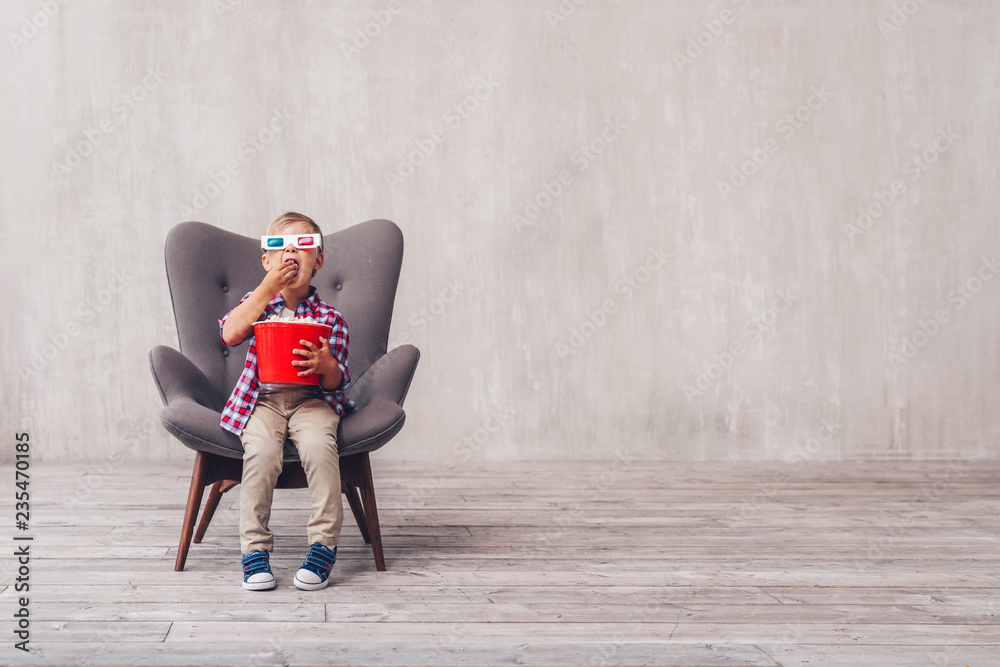 Little kid in the cinema