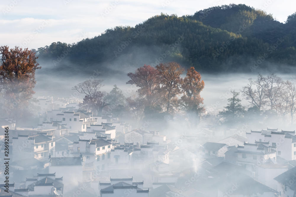 石城村昏暗的烟雾场景