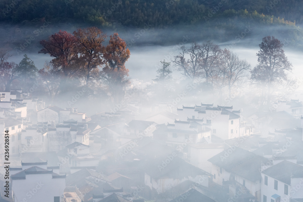 深秋石城村