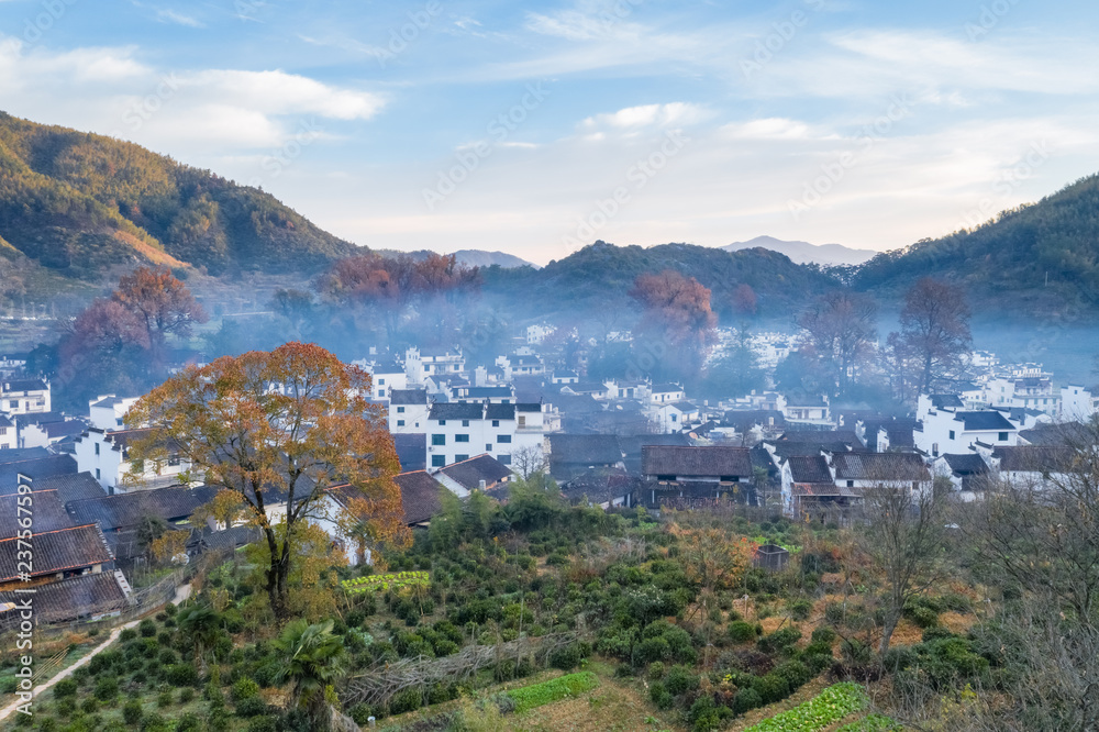 深秋石城村鸟瞰图