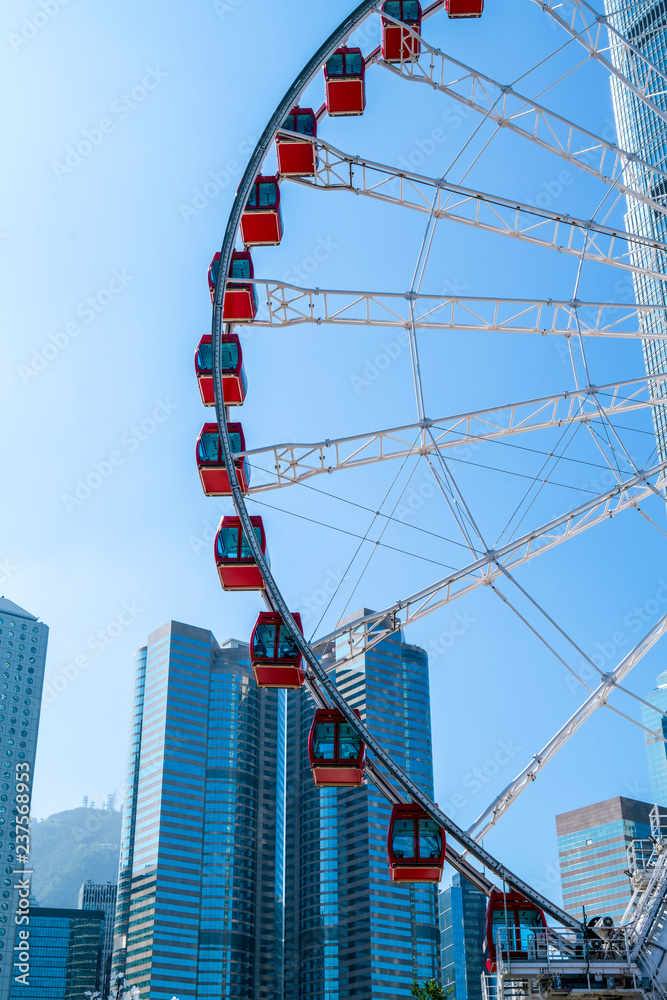 香港城市建筑的摩天轮和天际线……