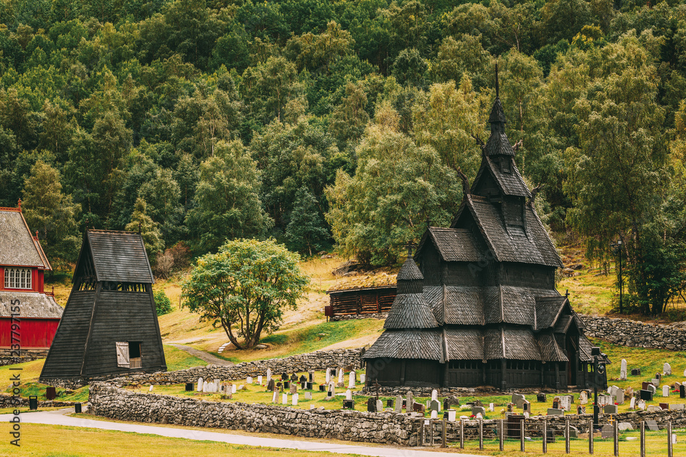 挪威博贡德。Stavkirke一座古老的木制三层Nave Stave Church