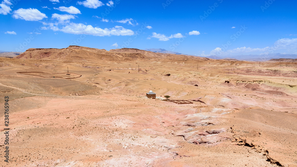 Widok na pustynię z Ait Ben Haddou