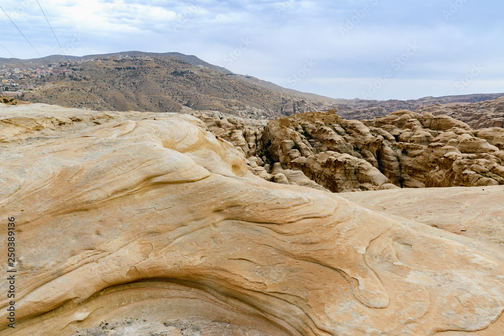 skały w okolicy Petra, Jordania