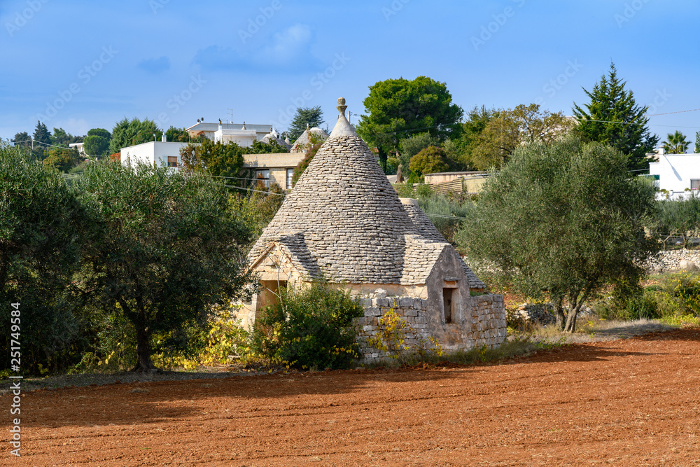 domek trullo pod Alberobello, Włochy