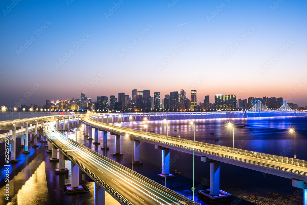 夜晚的城市