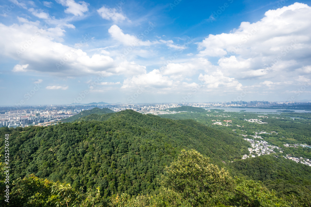 山脉全景