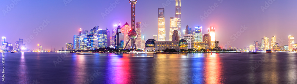 美丽的上海城市夜景