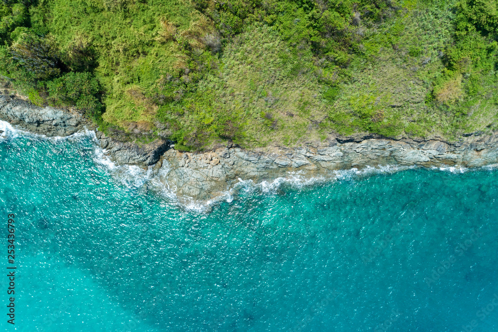 美丽热带海洋的俯视景观自然风光，夏季海景海岸