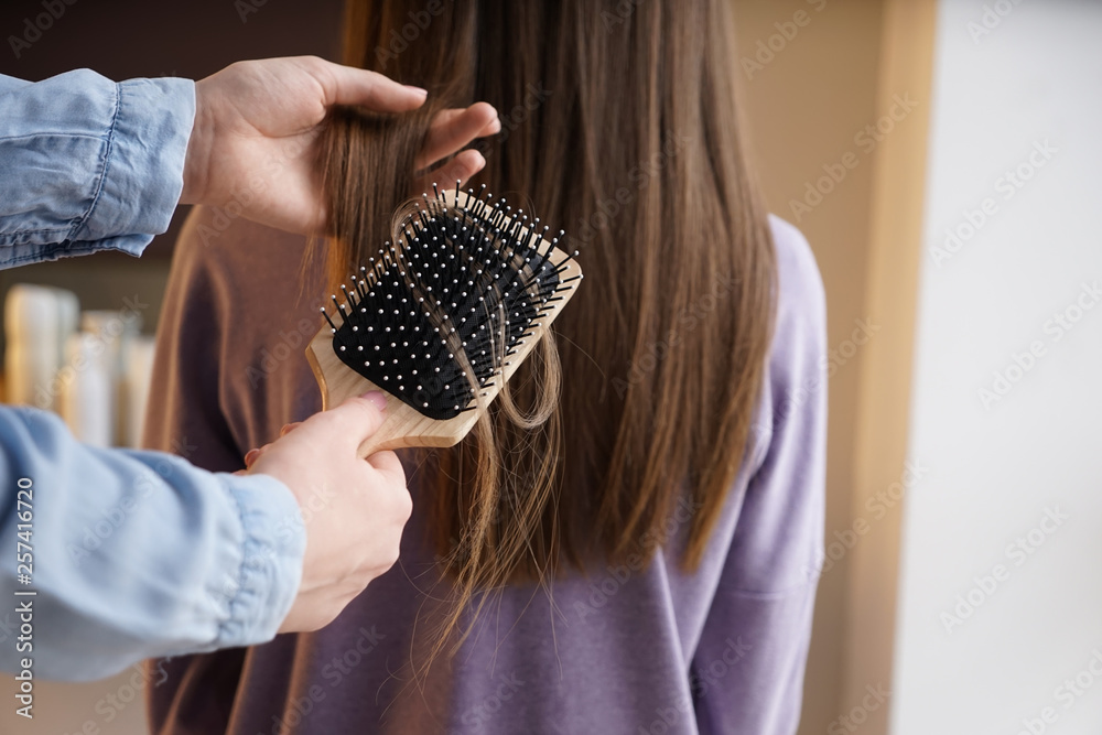 美容院有脱发问题的女性