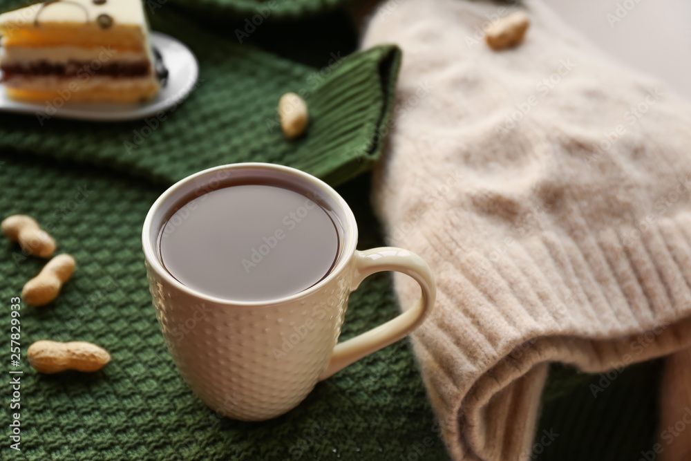 一杯格子热茶