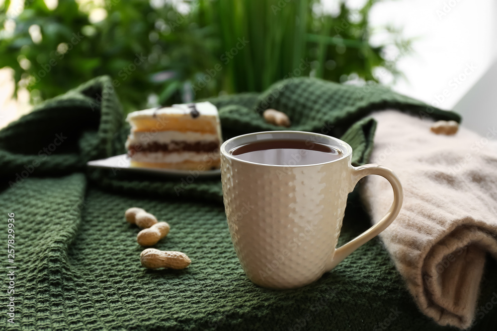 一杯格子热茶