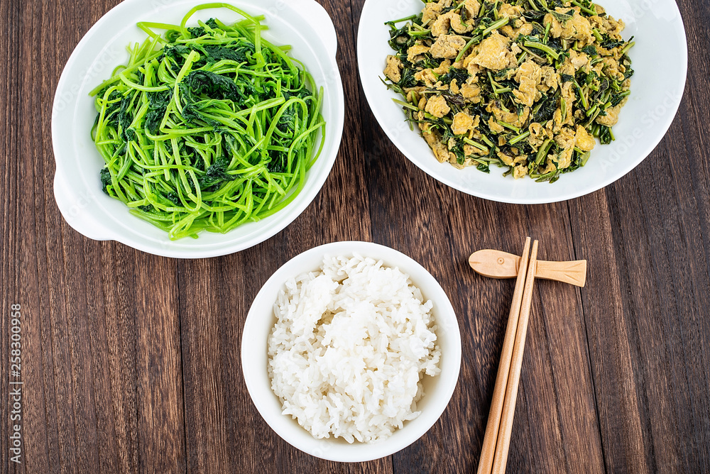 White rice and home cooking on the table