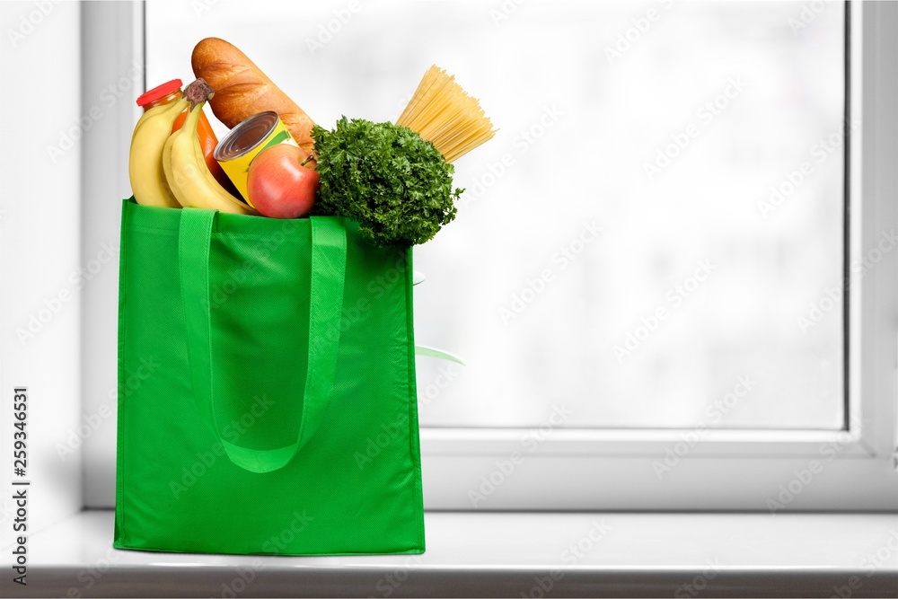 Full shopping  bag with vegatable