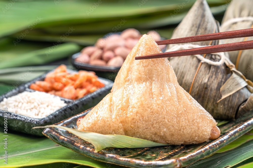 特写，复制空间，端午节著名中国美食，蒸饭堆