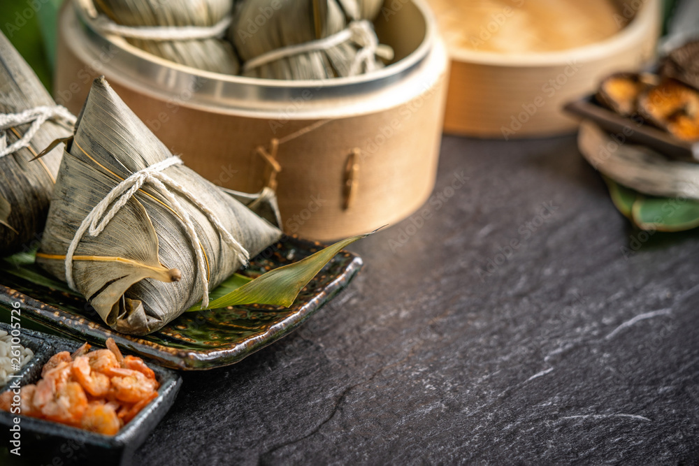 特写，复制空间，端午节著名的亚洲美味手工食品，新鲜出炉