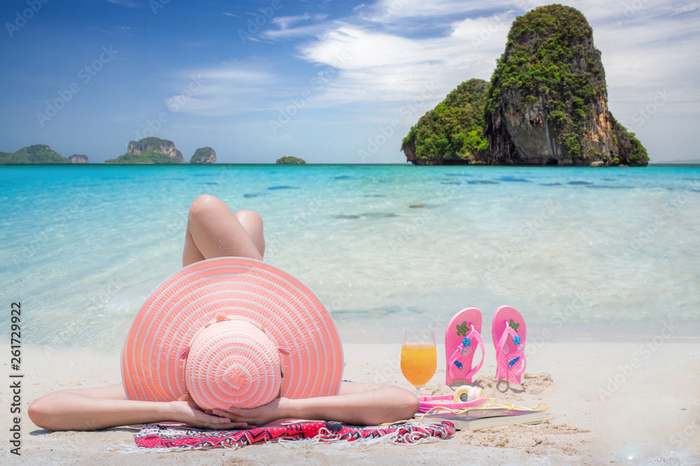 Lady relax on the Thailand beach