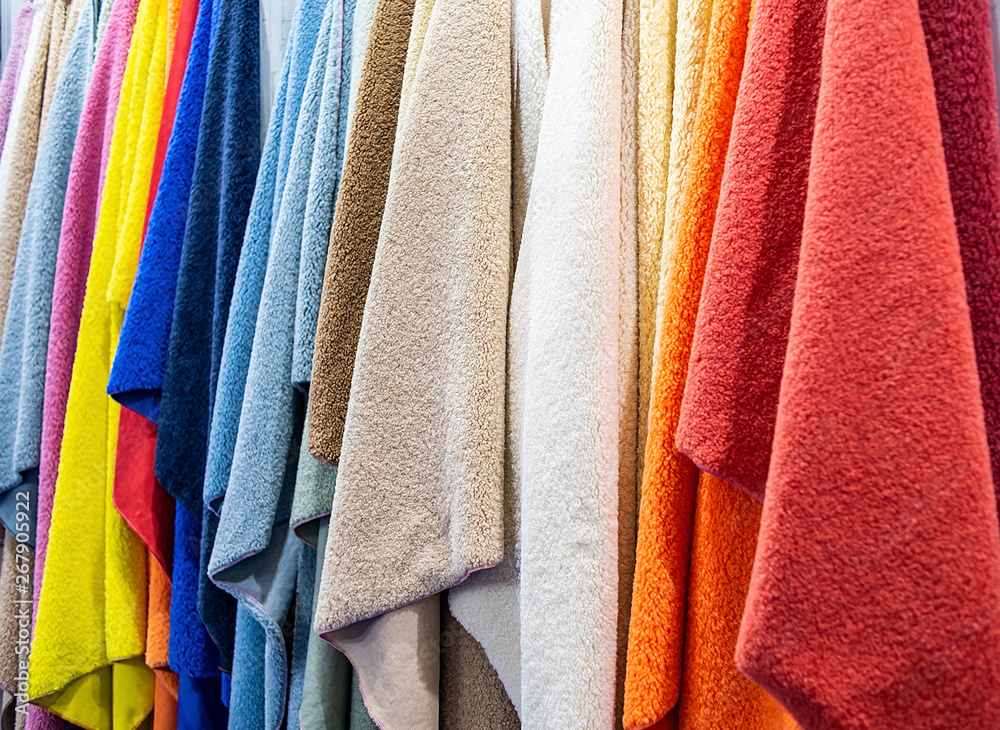 Wool lining fabrics for the apparel fabric market