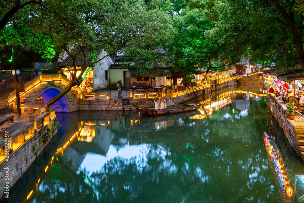 江苏同里古镇美丽夜景