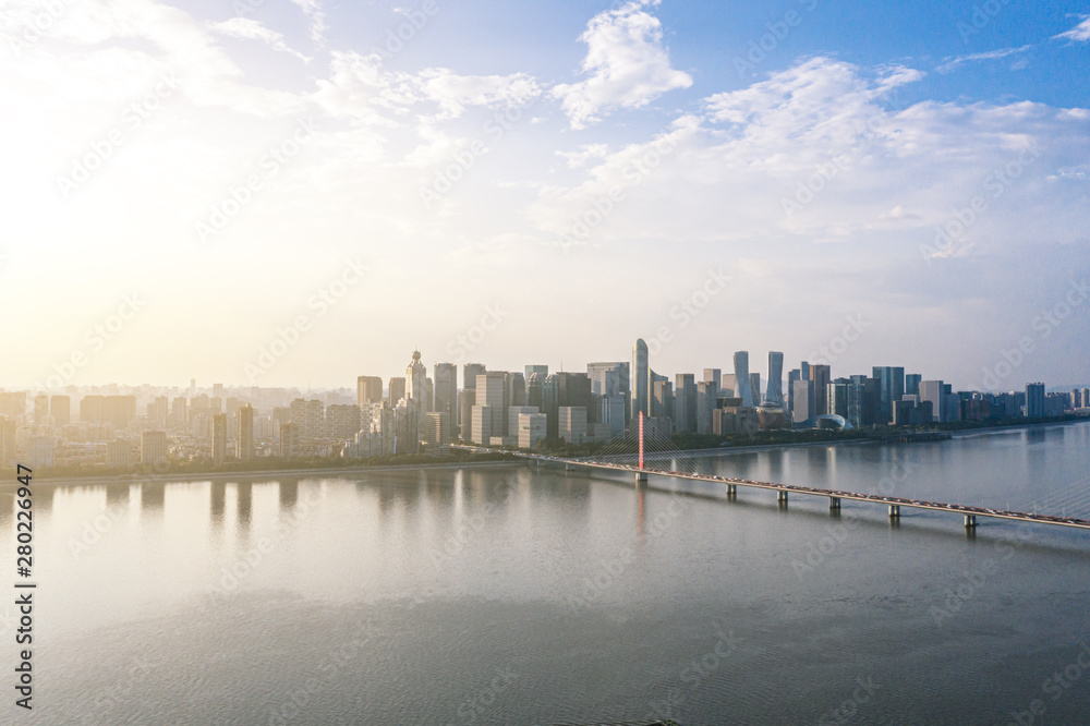 中国杭州城市天际线全景