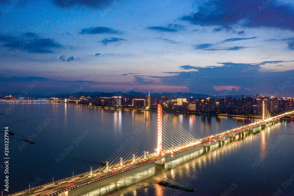 中国杭州城市天际线全景