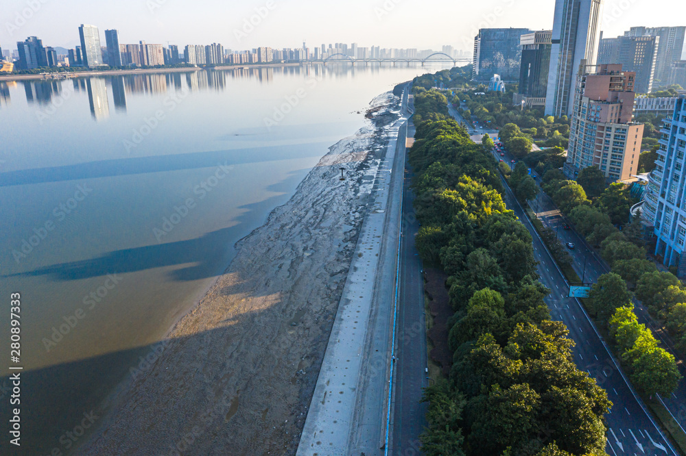 中国杭州城市天际线全景