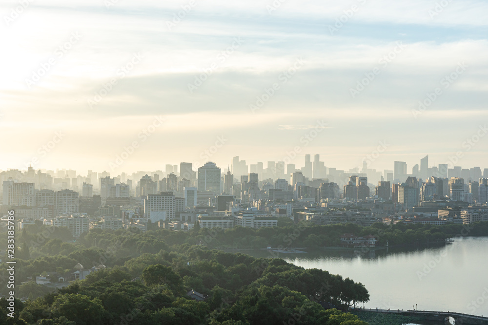 中国杭州城市天际线全景