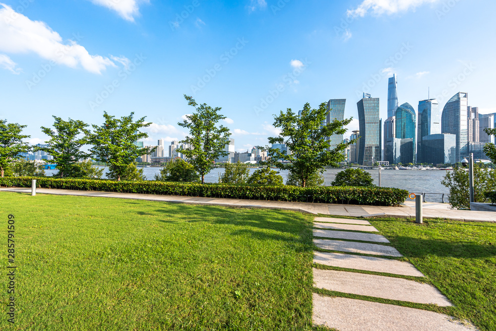 中国上海全景城市天际线