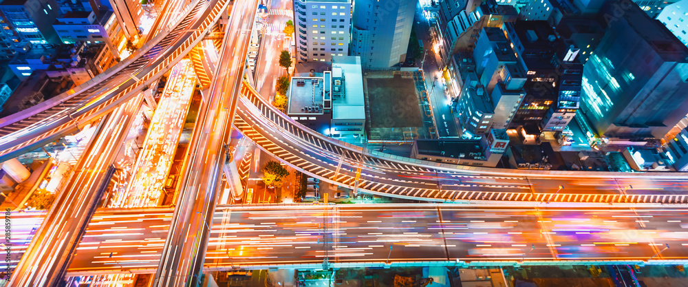 日本大阪一处大型公路交叉口鸟瞰图