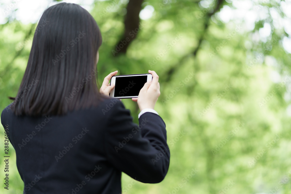 女子高生　スマートフォン