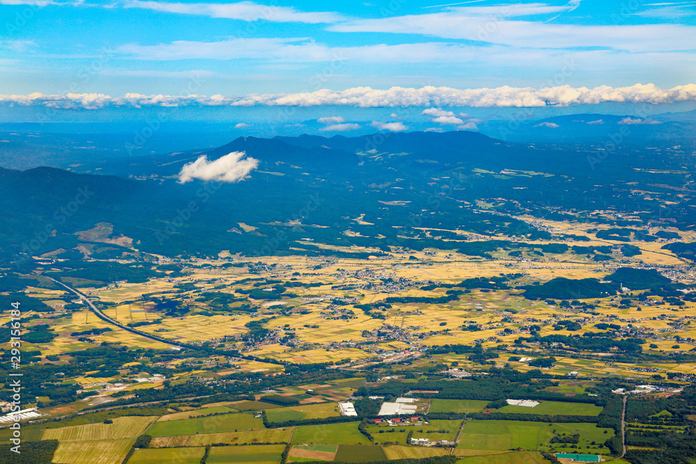 岩手山頂上から見える田園風景