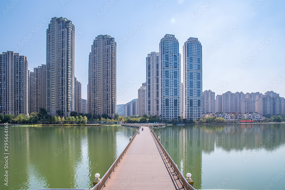 梅溪湖城市岛观景台与长沙市集约型房地产建设，