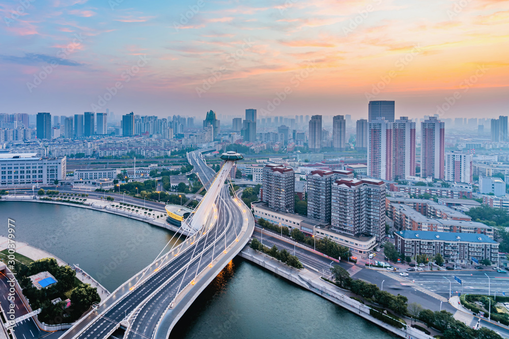 中国天津赤峰大桥清晨城市风光