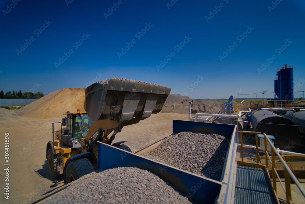 Carriage on loading with crushed stone. transportation of bulk materials. Career or quarry