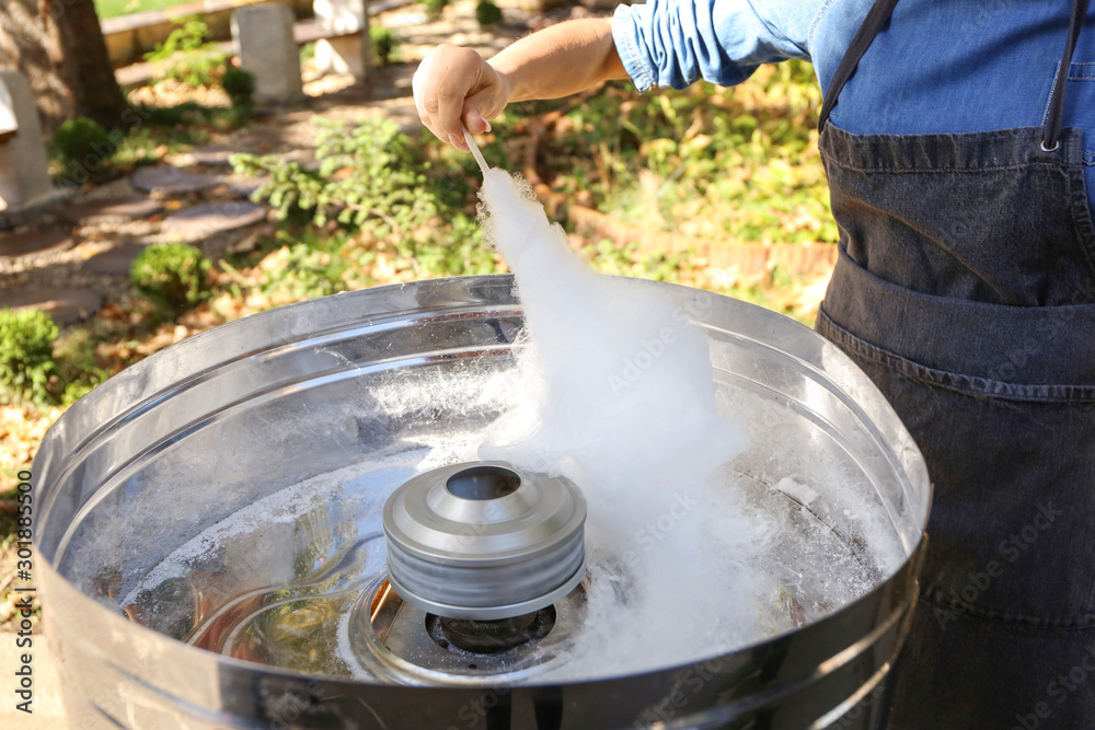 户外制作甜棉花糖