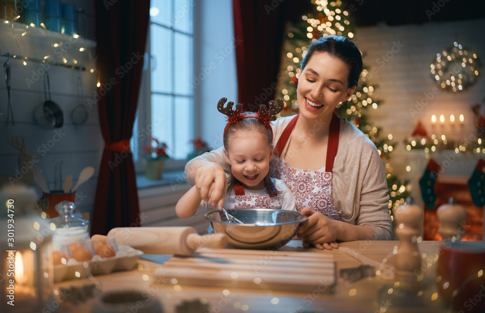 Cooking Christmas cookies