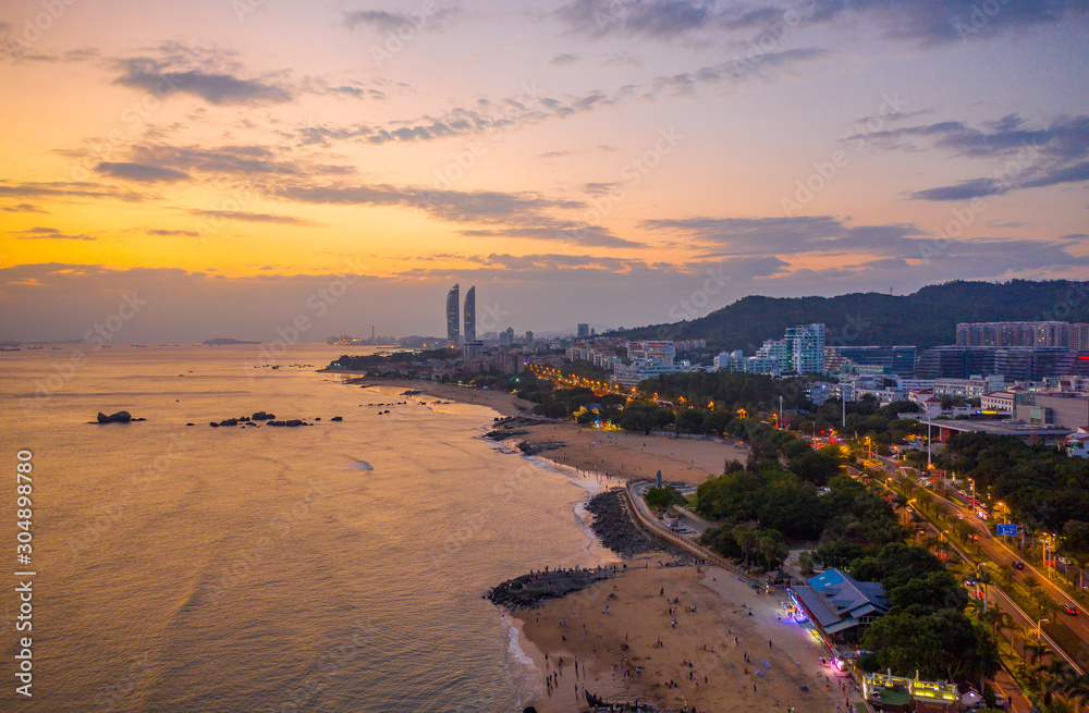 厦门康拉德全景，双子塔/海峡中的厦门世贸大厦，包括康拉德