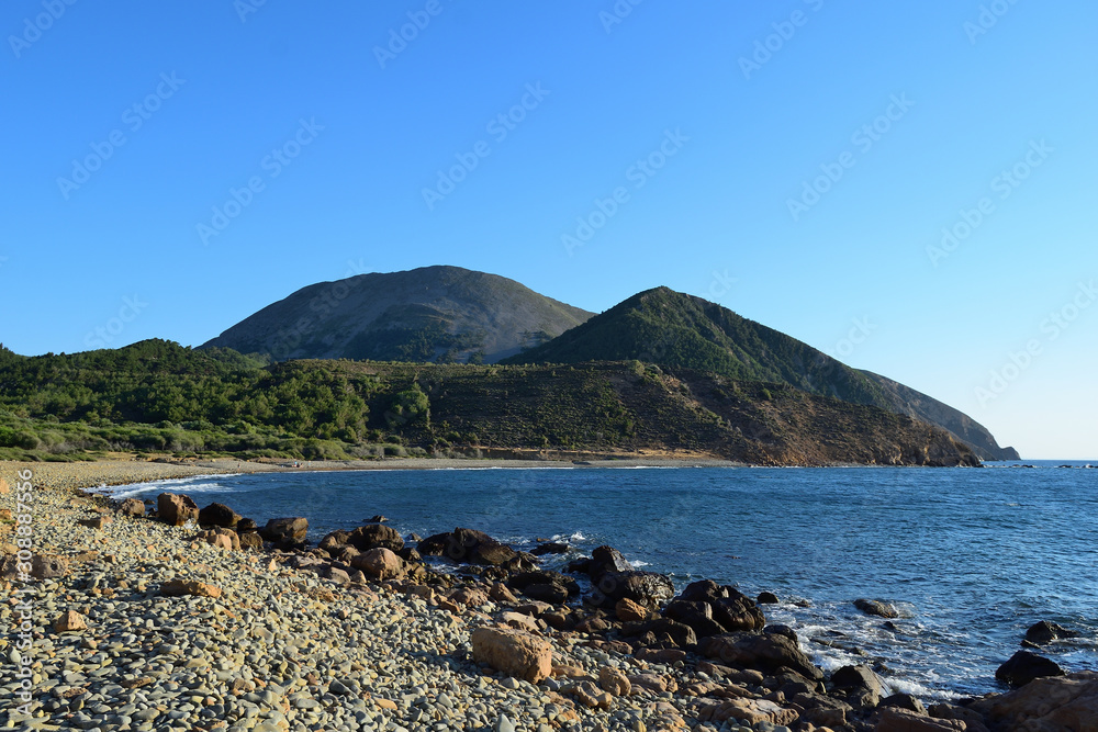 Marmaros海滩的海景-土耳其爱琴岛Gokceada（Imbros）